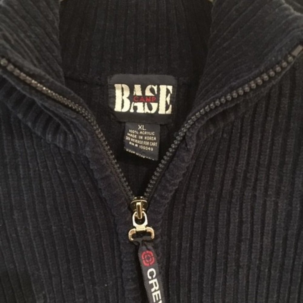 BASE CAMP  Zipped-up Sweater